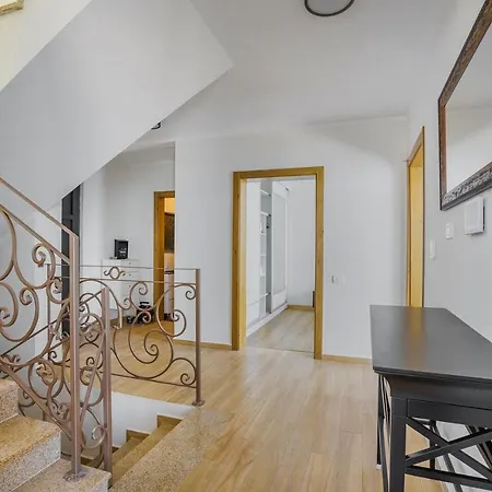 Adria Bau * Podgorica