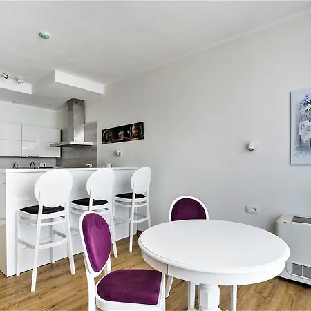 Villa Adria Bau