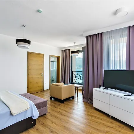 Villa Adria Bau *